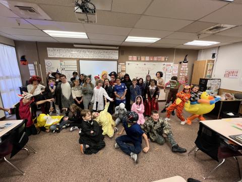 Class picture of students in costume