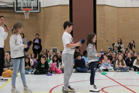 Students receive a kindness t-shirt, one for them one to share. 